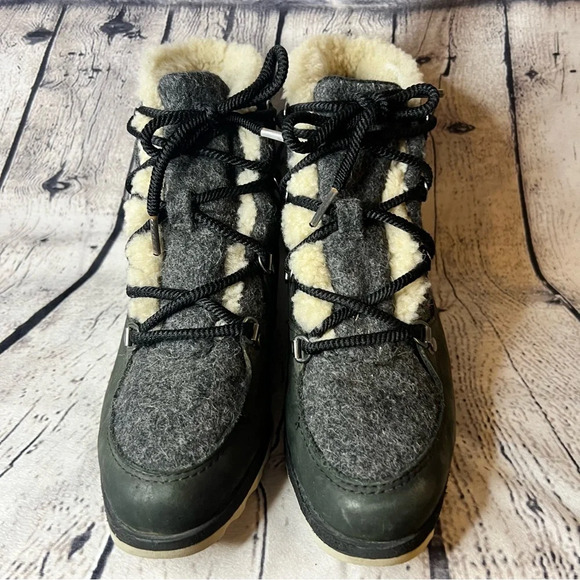 Sorel Shoes - SOREL Sneakchic Alpine Ankle Boots Shearling Sz 7 M Black Suede